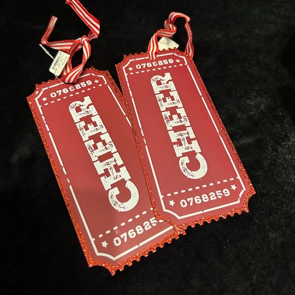 Red Holiday Metal Distressed Tin Cheer Tags for Wine Bottles or Gift Baskets NWT - Picture 2 of 7